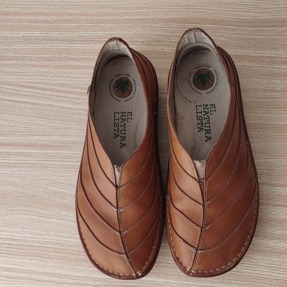 El Naturalista shoes